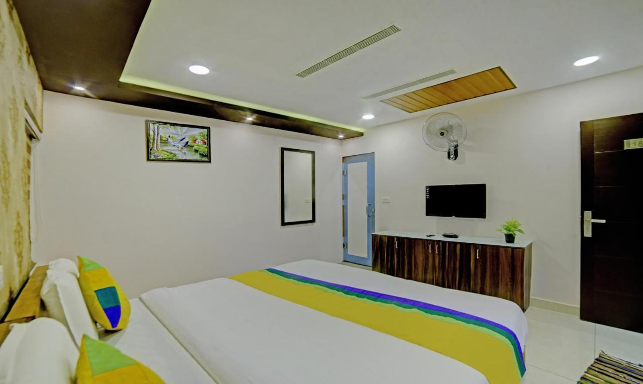 Treebo Trip Majestic Inn Thampanoor Thiruvananthapuram Exterior foto